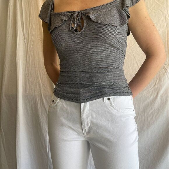 Guess, off shoulder, on shoulder knit top, Sz L, black & white mini stripes, EUC - Picture 6 of 16